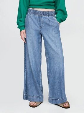 Gap Elastic Waist wide Leg Jeans, Size M
